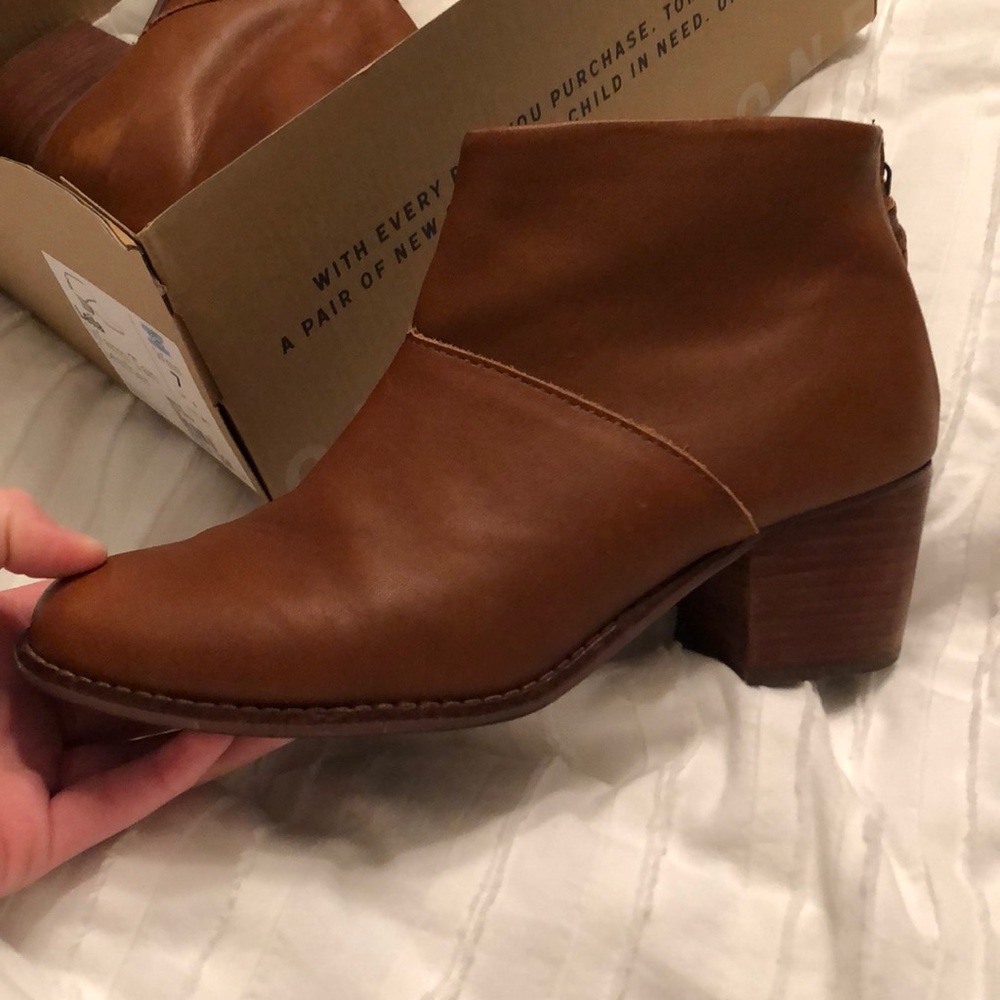 Toms booties